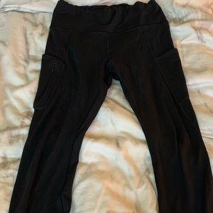 Black Athleta leggings with pockets
